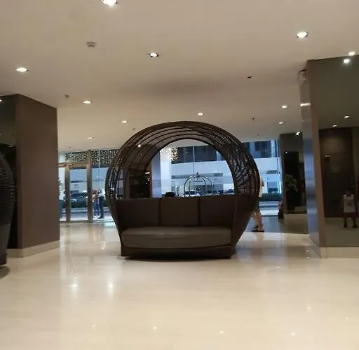 1 Bedroom With Balcony Near Moa * Манила